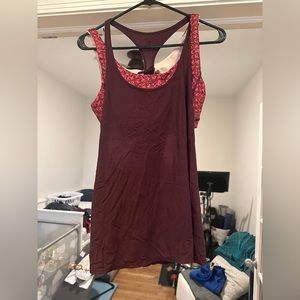 Lululemon Size 10 work out tank top.